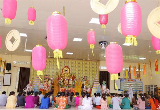 Chùa Ân Thọ tiếp đón đoàn hành hương thập tự Phật giáo huyện Thạnh Hóa