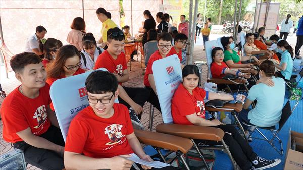 [la34.com.vn] Ngày hội hiến máu tình nguyện lần 2