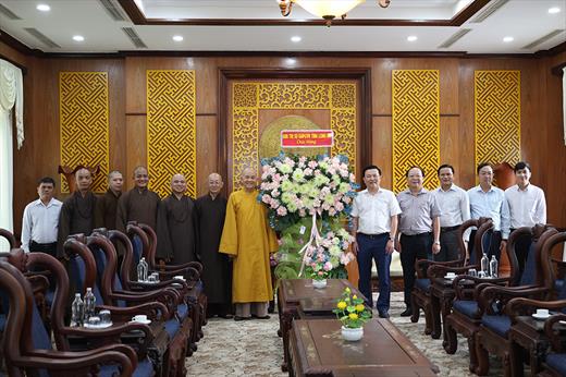 Ban Trị sự GHPGVN tỉnh Long An thăm, chúc mừng Tỉnh ủy nhân kỷ niệm 50 năm Ngày thống nhất đất nước Ban Trị sự GHPGVN tỉnh Long An thăm, chúc mừng Tỉnh ủy nhân kỷ niệm 50 năm Ngày thống nhất đất nước