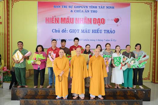 BAN TRỊ SỰ GHPGVN TỈNH TÂY NINH TỔ CHỨC HIẾN MÁU NHÂN ĐẠO MÙA VU LAN