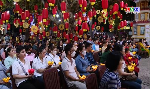 ĐI CHÙA LỄ PHẬT ĐẦU NĂM 