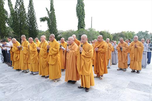 LỄ CẦU NGUYỆN AN TÁNG 172 HÀI CỐT LIỆT SĨ QUÂN TÌNH NGUYỆN & CHUYÊN GIA VIỆT NAM HY SINH TẠI CAMPUCHIA LỄ CẦU NGUYỆN AN TÁNG 172 HÀI CỐT LIỆT SĨ QUÂN TÌNH NGUYỆN & CHUYÊN GIA VIỆT NAM HY SINH TẠI CAMPUCHIA