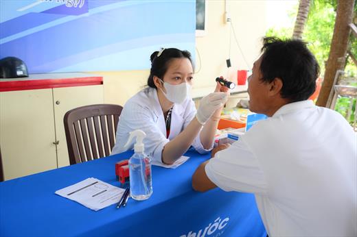 MÙA VU LAN: NHA KHOA AN PHƯỚC KHÁM RĂNG MIỄN PHÍ CHO 150 NGƯỜI TẠI CHÙA ÂN THỌ