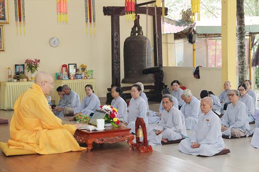 THƯỢNG TOẠ THÍCH ĐỨC HOÀNG THUYẾT GIẢNG TẠI KHOÁ TU NGÀY AN LẠC Ở CHÙA ÂN THỌ