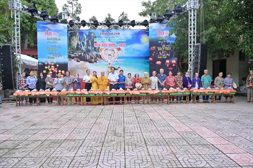 UBMTTQVN Phường Long An thăm Chùa Ân Thọ và tặng quà từ thiện nhân Đại lễ Vu Lan Báo Hiếu UBMTTQVN Phường Long An thăm Chùa Ân Thọ và tặng quà từ thiện nhân Đại lễ Vu Lan Báo Hiếu