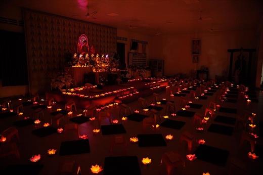 Video-Chùa Ân Thọ thắp hoa đăng mừng vía Đức Phật A Di Đà năm 2023