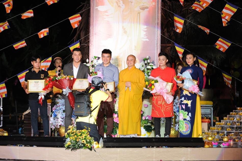 Album ảnh Đại lễ cầu Quốc Thái Dân Ân tại chùa Ân Thọ