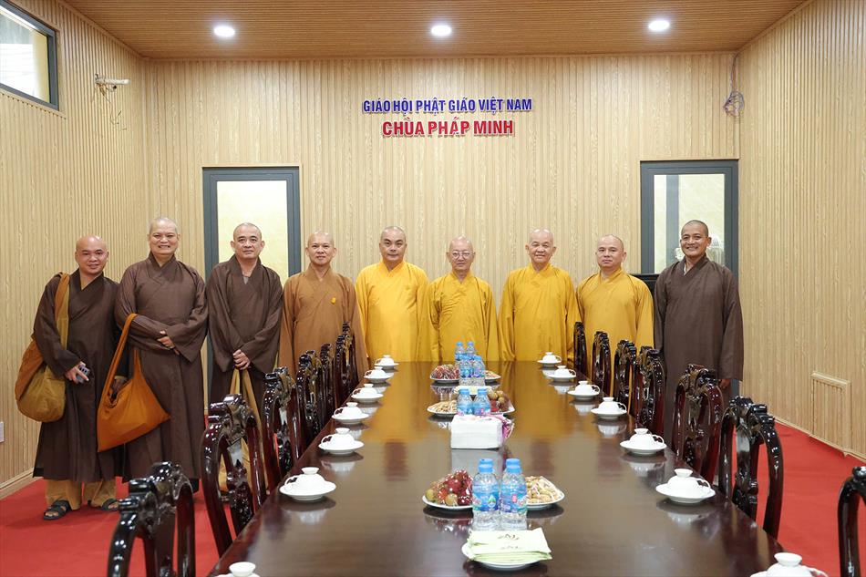 2 THAM QUAN CÔNG TRÌNH XÂY DỰNG TRỤ SỞ MỚI CỦA BAN TRỊ SỰ 2 THAM QUAN CÔNG TRÌNH XÂY DỰNG TRỤ SỞ MỚI CỦA BAN TRỊ SỰ