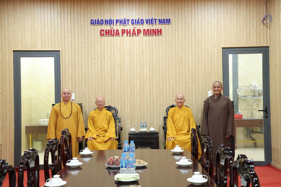 2 THAM QUAN CÔNG TRÌNH XÂY DỰNG TRỤ SỞ MỚI CỦA BAN TRỊ SỰ 2 THAM QUAN CÔNG TRÌNH XÂY DỰNG TRỤ SỞ MỚI CỦA BAN TRỊ SỰ