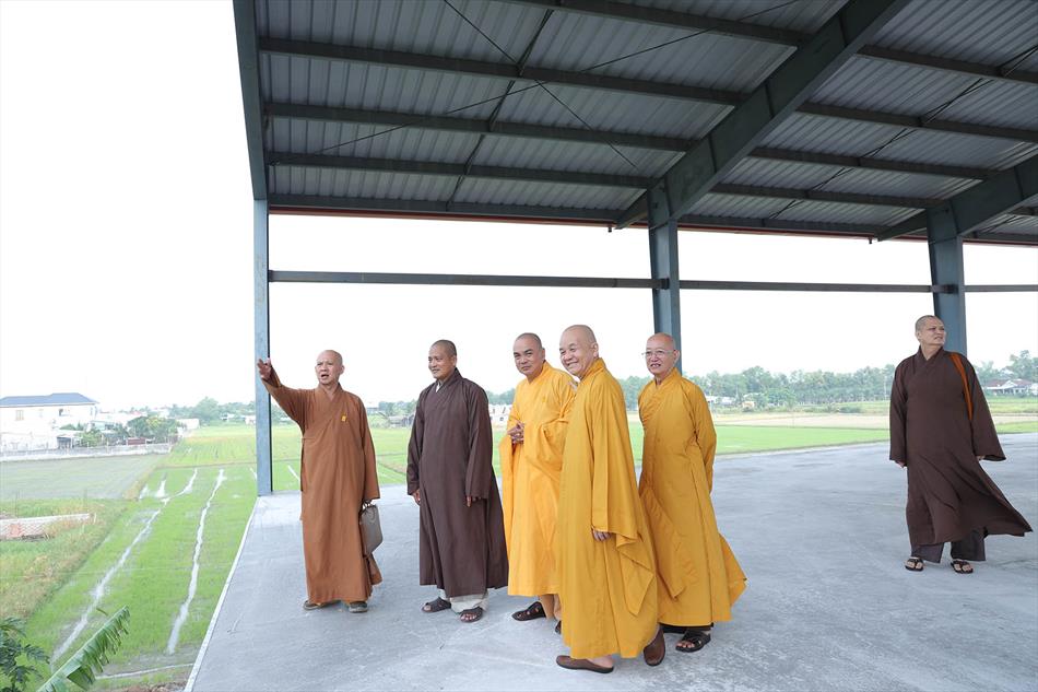 2 THAM QUAN CÔNG TRÌNH XÂY DỰNG TRỤ SỞ MỚI CỦA BAN TRỊ SỰ 2 THAM QUAN CÔNG TRÌNH XÂY DỰNG TRỤ SỞ MỚI CỦA BAN TRỊ SỰ