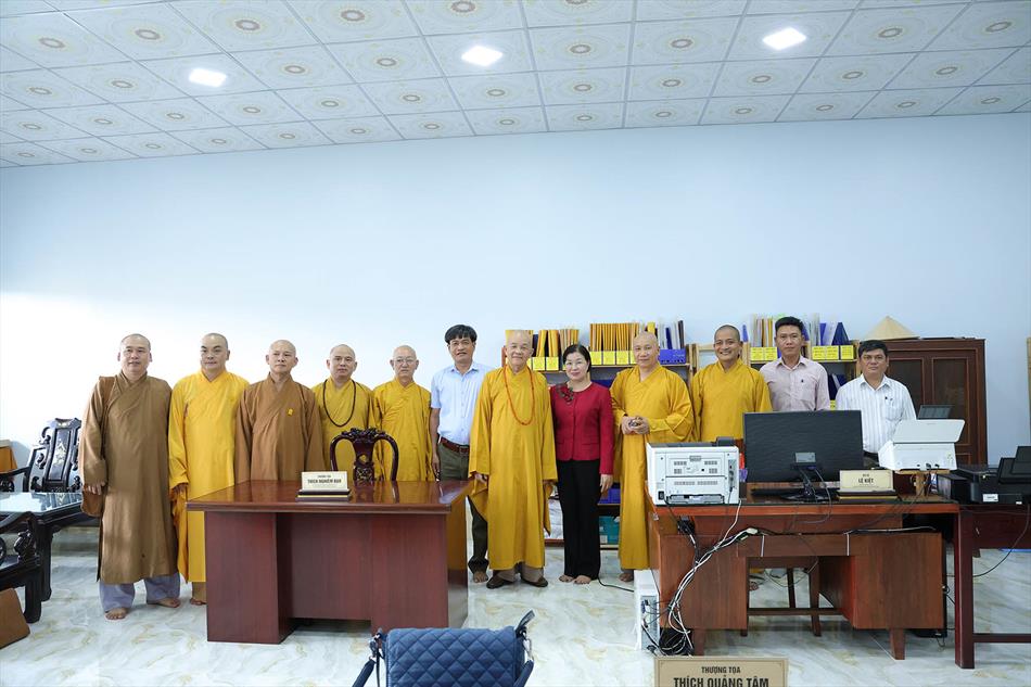 2 THAM QUAN CÔNG TRÌNH XÂY DỰNG TRỤ SỞ MỚI CỦA BAN TRỊ SỰ 2 THAM QUAN CÔNG TRÌNH XÂY DỰNG TRỤ SỞ MỚI CỦA BAN TRỊ SỰ
