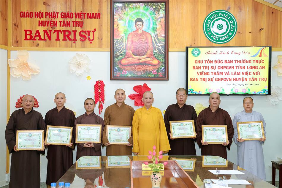 Ban Trị sự GHPGVN tỉnh Long An thăm và làm việc tại huyện Tân Trụ Ban Trị sự GHPGVN tỉnh Long An thăm và làm việc tại huyện Tân Trụ