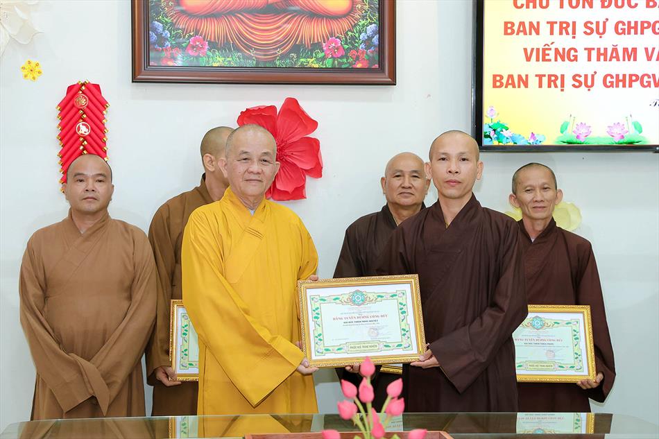 Ban Trị sự GHPGVN tỉnh Long An thăm và làm việc tại huyện Tân Trụ Ban Trị sự GHPGVN tỉnh Long An thăm và làm việc tại huyện Tân Trụ