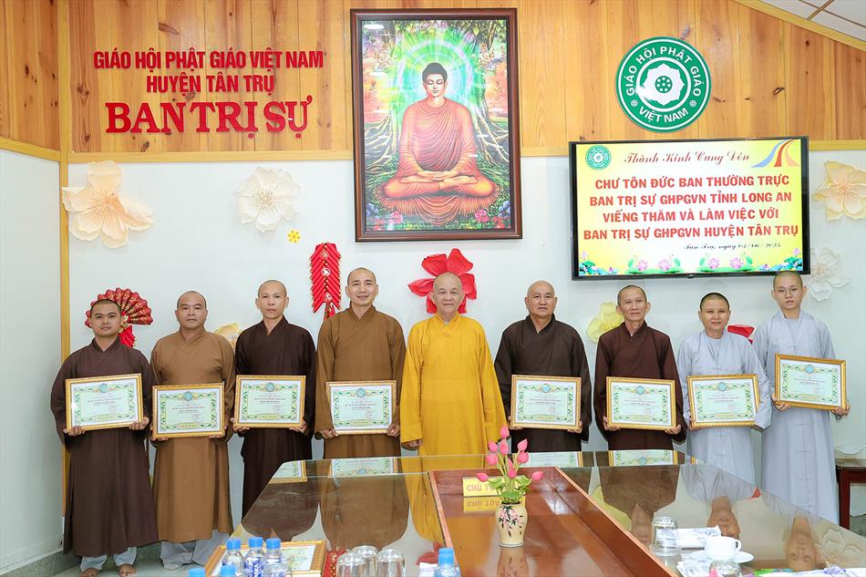 Ban Trị sự GHPGVN tỉnh Long An thăm và làm việc tại huyện Tân Trụ Ban Trị sự GHPGVN tỉnh Long An thăm và làm việc tại huyện Tân Trụ
