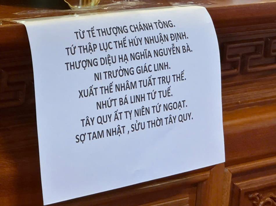 Ban Trị sự GHPGVN tỉnh Long An và Trường Trung cấp Phật học Long An viếng tang Cố Ni trưởng Thích nữ Diệu Nghĩa Ban Trị sự GHPGVN tỉnh Long An và Trường Trung cấp Phật học Long An viếng tang Cố Ni trưởng Thích nữ Diệu Nghĩa