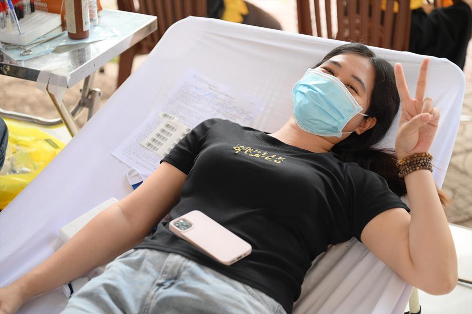 6 HIẾN MÁU TƯƠI ĐẸP 6 HIẾN MÁU TƯƠI ĐẸP