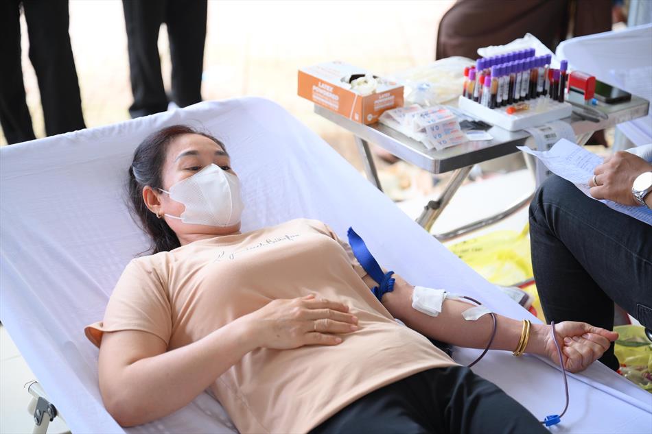 6 HIẾN MÁU TƯƠI ĐẸP 6 HIẾN MÁU TƯƠI ĐẸP