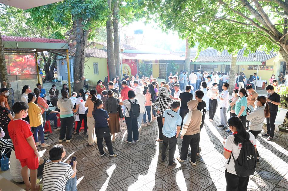 1 TIẾP NHẬN - KHÁM SÀN LỌC 1 TIẾP NHẬN - KHÁM SÀN LỌC