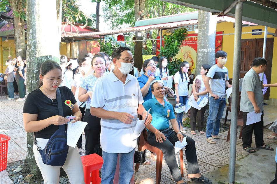 1 TIẾP NHẬN - KHÁM SÀN LỌC 1 TIẾP NHẬN - KHÁM SÀN LỌC