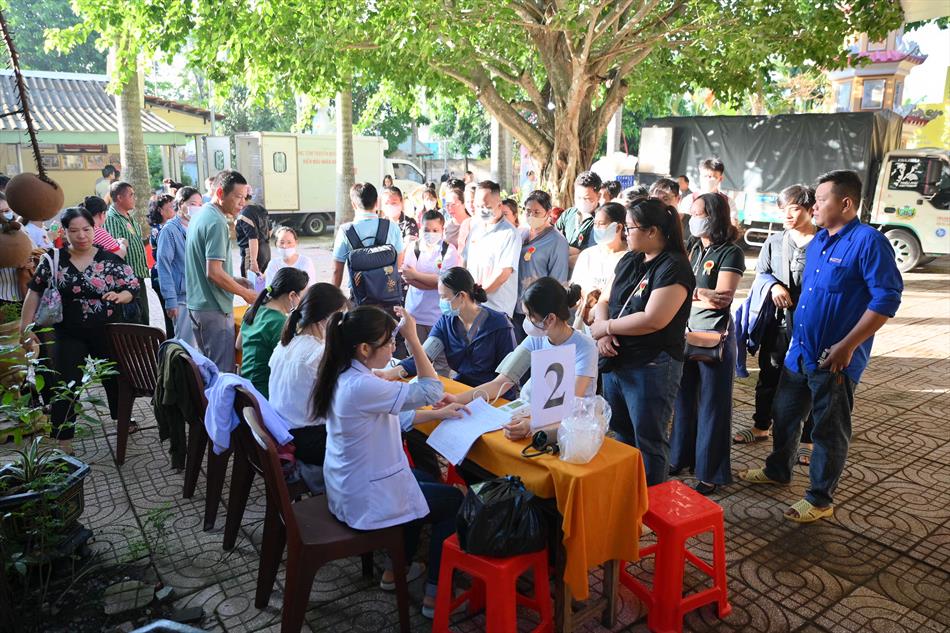1 TIẾP NHẬN - KHÁM SÀN LỌC 1 TIẾP NHẬN - KHÁM SÀN LỌC