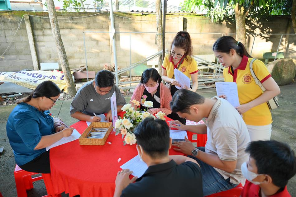 1 TIẾP NHẬN - KHÁM SÀN LỌC 1 TIẾP NHẬN - KHÁM SÀN LỌC