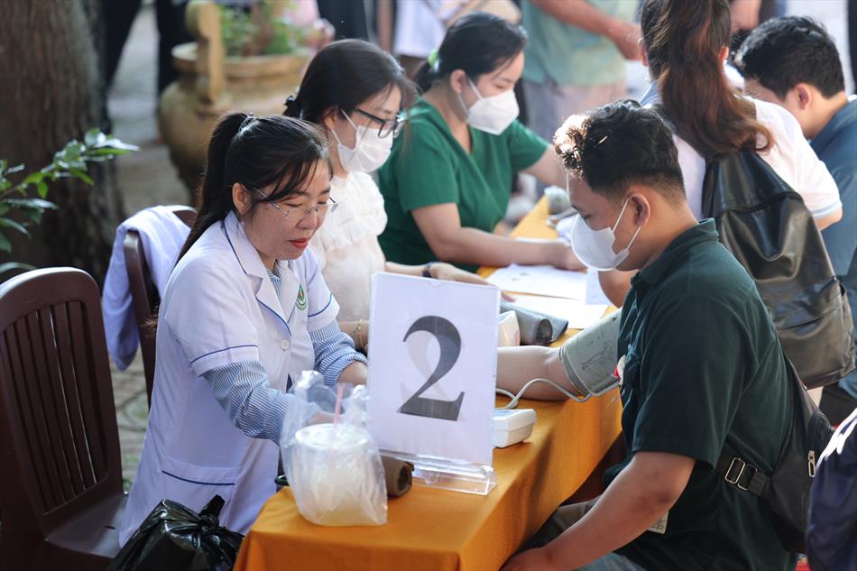 1 TIẾP NHẬN - KHÁM SÀN LỌC 1 TIẾP NHẬN - KHÁM SÀN LỌC