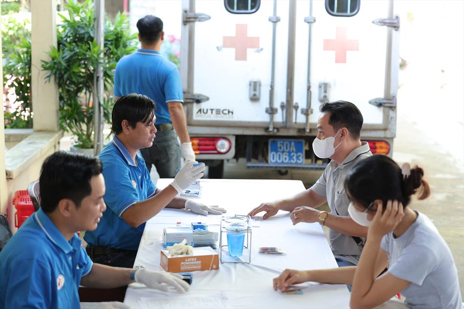 1 TIẾP NHẬN - KHÁM SÀN LỌC 1 TIẾP NHẬN - KHÁM SÀN LỌC