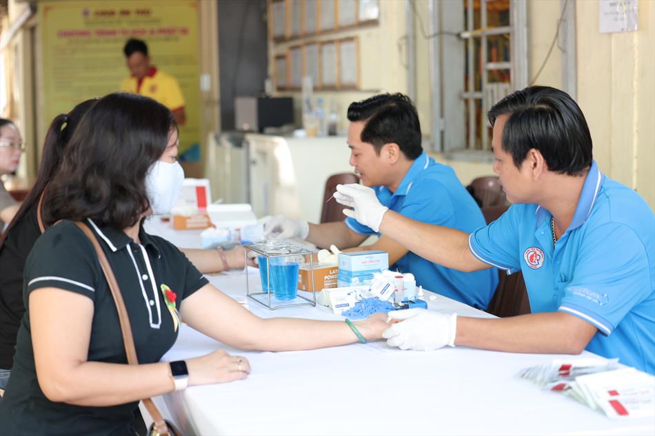 1 TIẾP NHẬN - KHÁM SÀN LỌC 1 TIẾP NHẬN - KHÁM SÀN LỌC