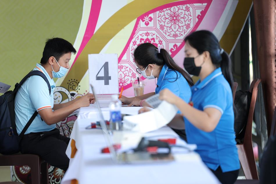 1 TIẾP NHẬN - KHÁM SÀN LỌC 1 TIẾP NHẬN - KHÁM SÀN LỌC