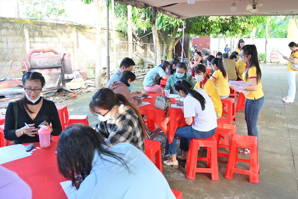 1 TIẾP NHẬN - KHÁM SÀN LỌC 1 TIẾP NHẬN - KHÁM SÀN LỌC