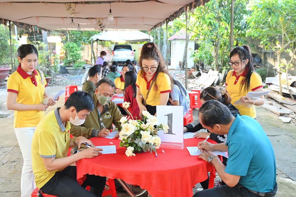 1 TIẾP NHẬN - KHÁM SÀN LỌC 1 TIẾP NHẬN - KHÁM SÀN LỌC