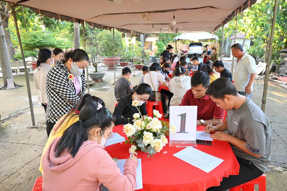 1 TIẾP NHẬN - KHÁM SÀN LỌC 1 TIẾP NHẬN - KHÁM SÀN LỌC