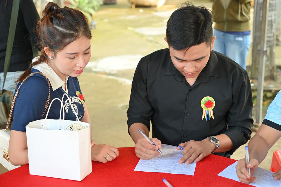 1 TIẾP NHẬN - KHÁM SÀN LỌC 1 TIẾP NHẬN - KHÁM SÀN LỌC