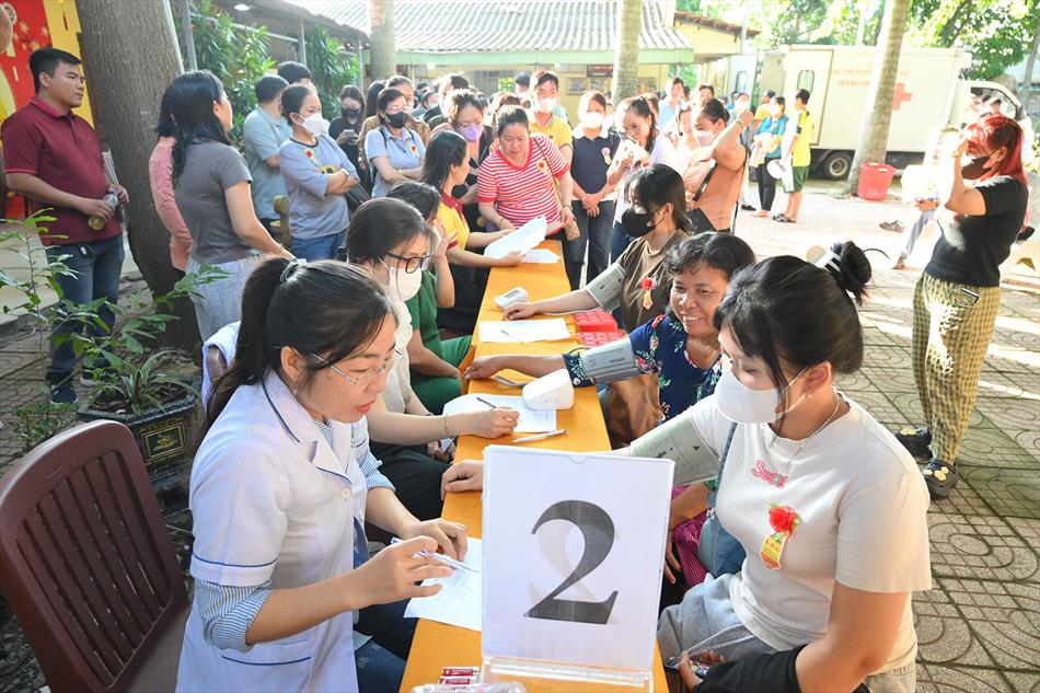1 TIẾP NHẬN - KHÁM SÀN LỌC 1 TIẾP NHẬN - KHÁM SÀN LỌC