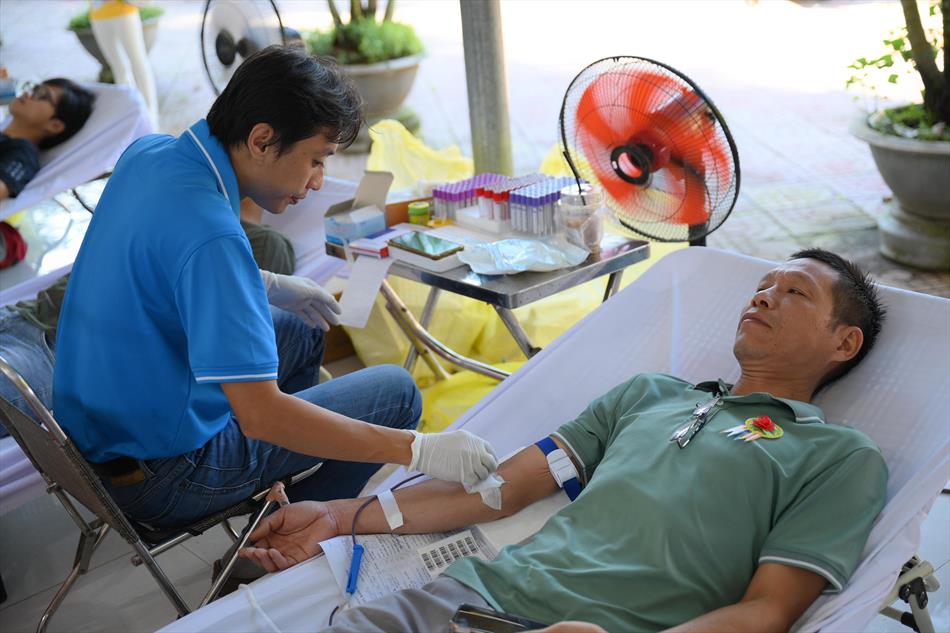 6 HIẾN MÁU TƯƠI ĐẸP 6 HIẾN MÁU TƯƠI ĐẸP