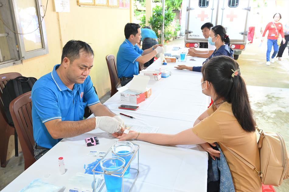 1 TIẾP NHẬN - KHÁM SÀN LỌC 1 TIẾP NHẬN - KHÁM SÀN LỌC