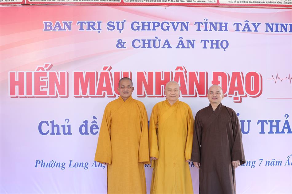 10 KHOẢNH KHẮC ĐÁNG NHỚ 10 KHOẢNH KHẮC ĐÁNG NHỚ