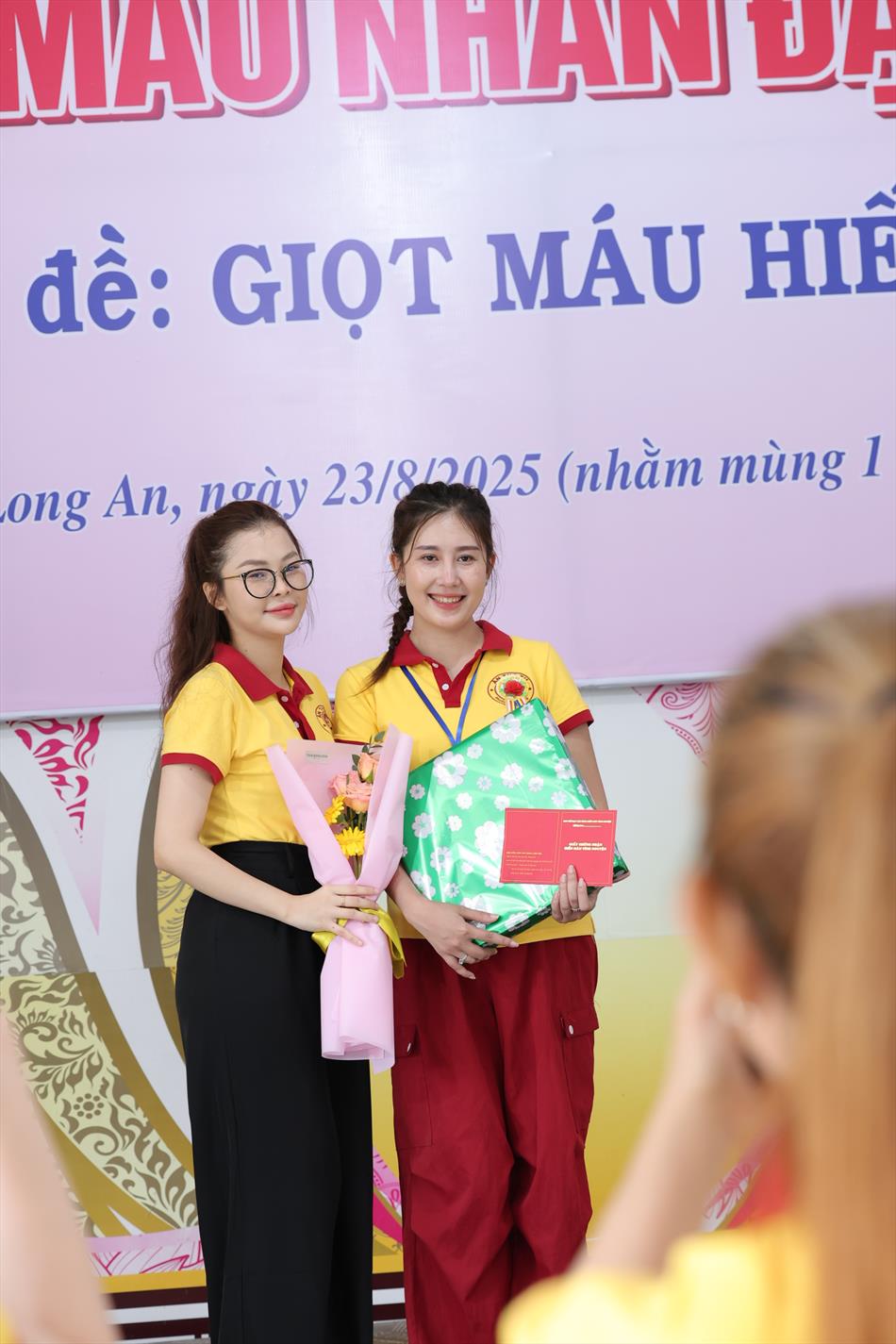 10 KHOẢNH KHẮC ĐÁNG NHỚ 10 KHOẢNH KHẮC ĐÁNG NHỚ
