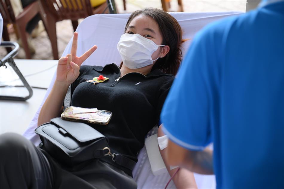 6 HIẾN MÁU TƯƠI ĐẸP 6 HIẾN MÁU TƯƠI ĐẸP
