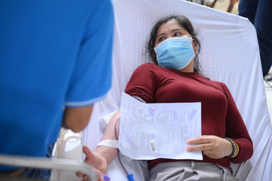 6 HIẾN MÁU TƯƠI ĐẸP 6 HIẾN MÁU TƯƠI ĐẸP