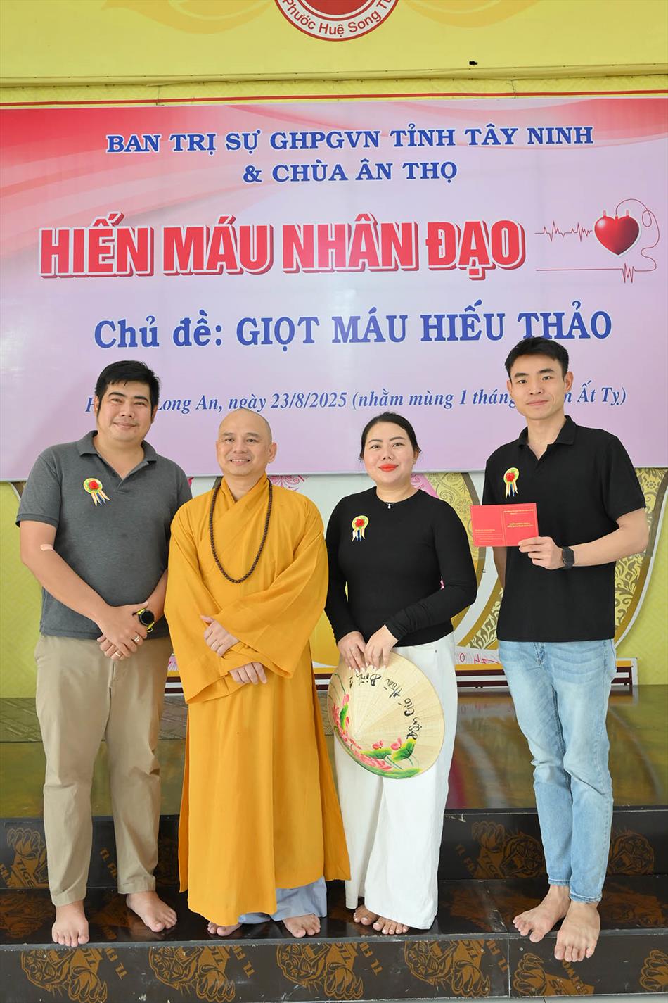 10 KHOẢNH KHẮC ĐÁNG NHỚ 10 KHOẢNH KHẮC ĐÁNG NHỚ