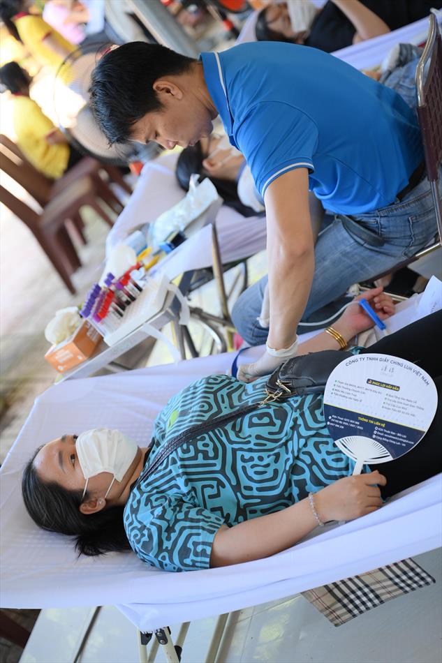 6 HIẾN MÁU TƯƠI ĐẸP 6 HIẾN MÁU TƯƠI ĐẸP