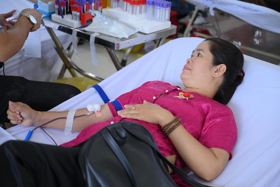 6 HIẾN MÁU TƯƠI ĐẸP 6 HIẾN MÁU TƯƠI ĐẸP