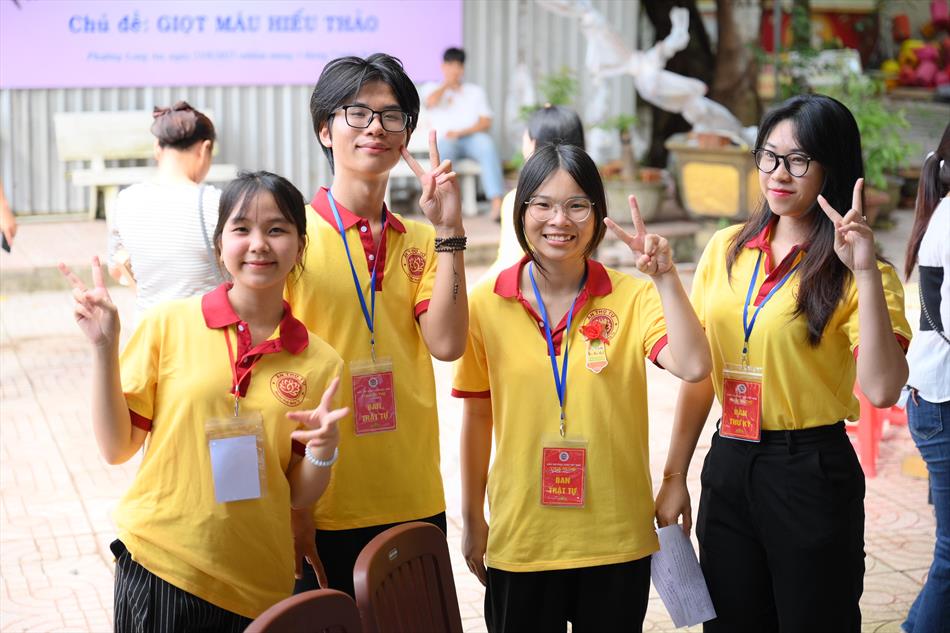 10 KHOẢNH KHẮC ĐÁNG NHỚ 10 KHOẢNH KHẮC ĐÁNG NHỚ