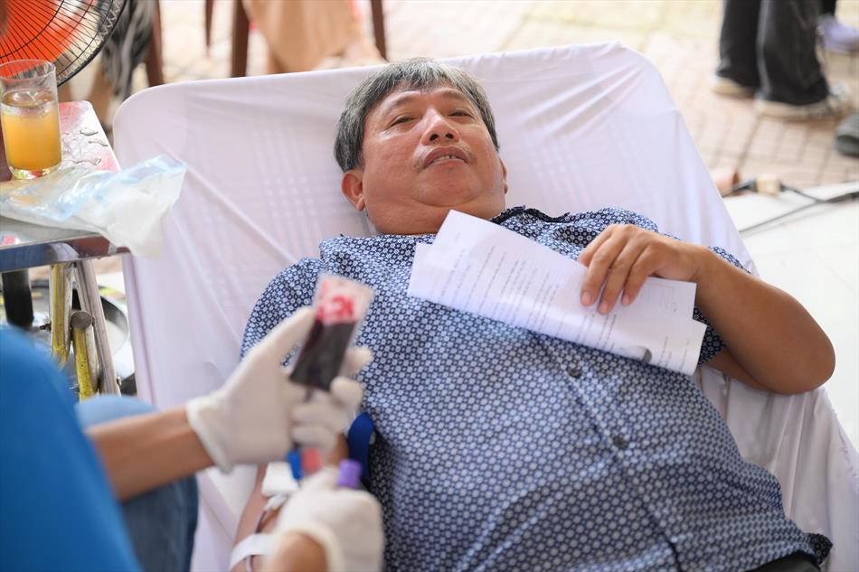 6 HIẾN MÁU TƯƠI ĐẸP 6 HIẾN MÁU TƯƠI ĐẸP