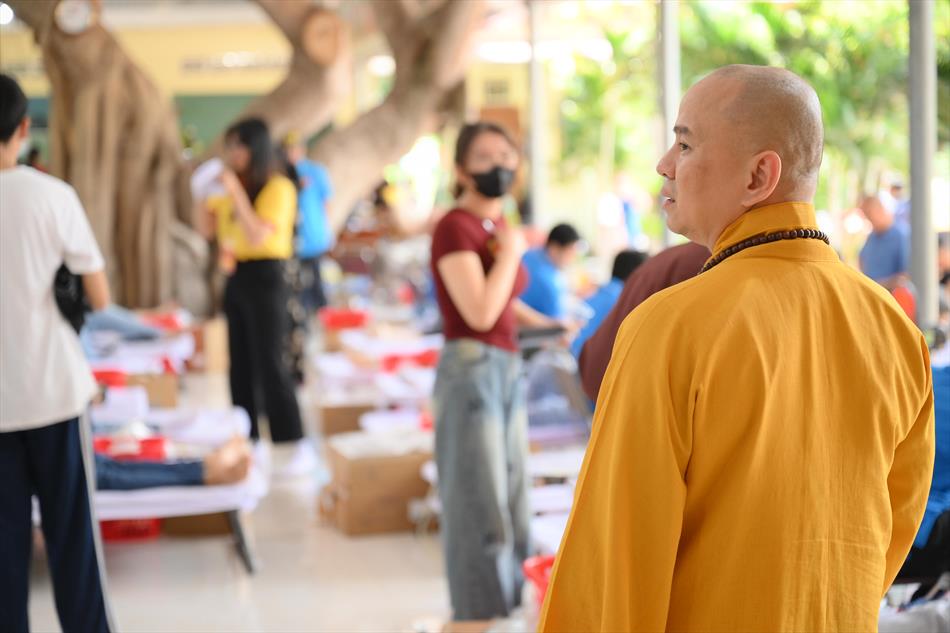 6 HIẾN MÁU TƯƠI ĐẸP 6 HIẾN MÁU TƯƠI ĐẸP