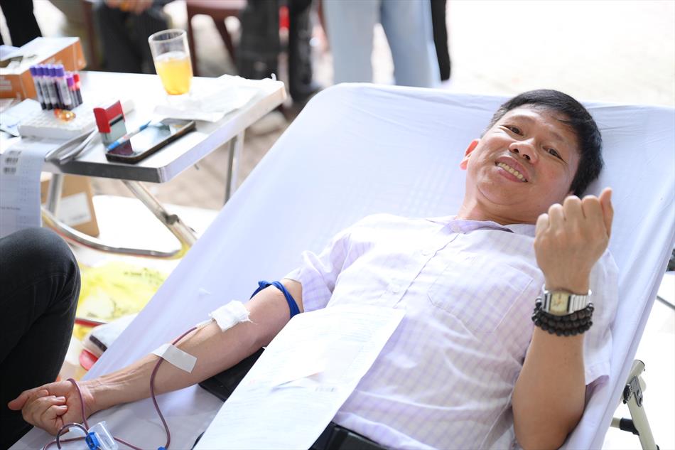 6 HIẾN MÁU TƯƠI ĐẸP 6 HIẾN MÁU TƯƠI ĐẸP