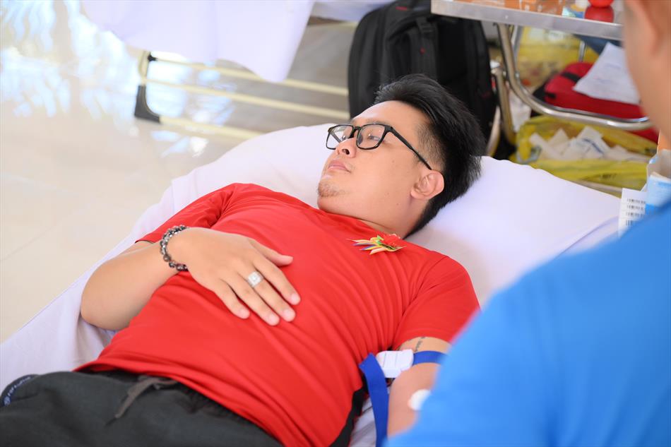 6 HIẾN MÁU TƯƠI ĐẸP 6 HIẾN MÁU TƯƠI ĐẸP
