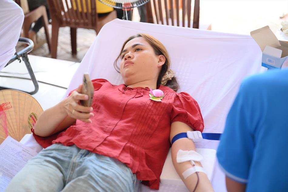 6 HIẾN MÁU TƯƠI ĐẸP 6 HIẾN MÁU TƯƠI ĐẸP