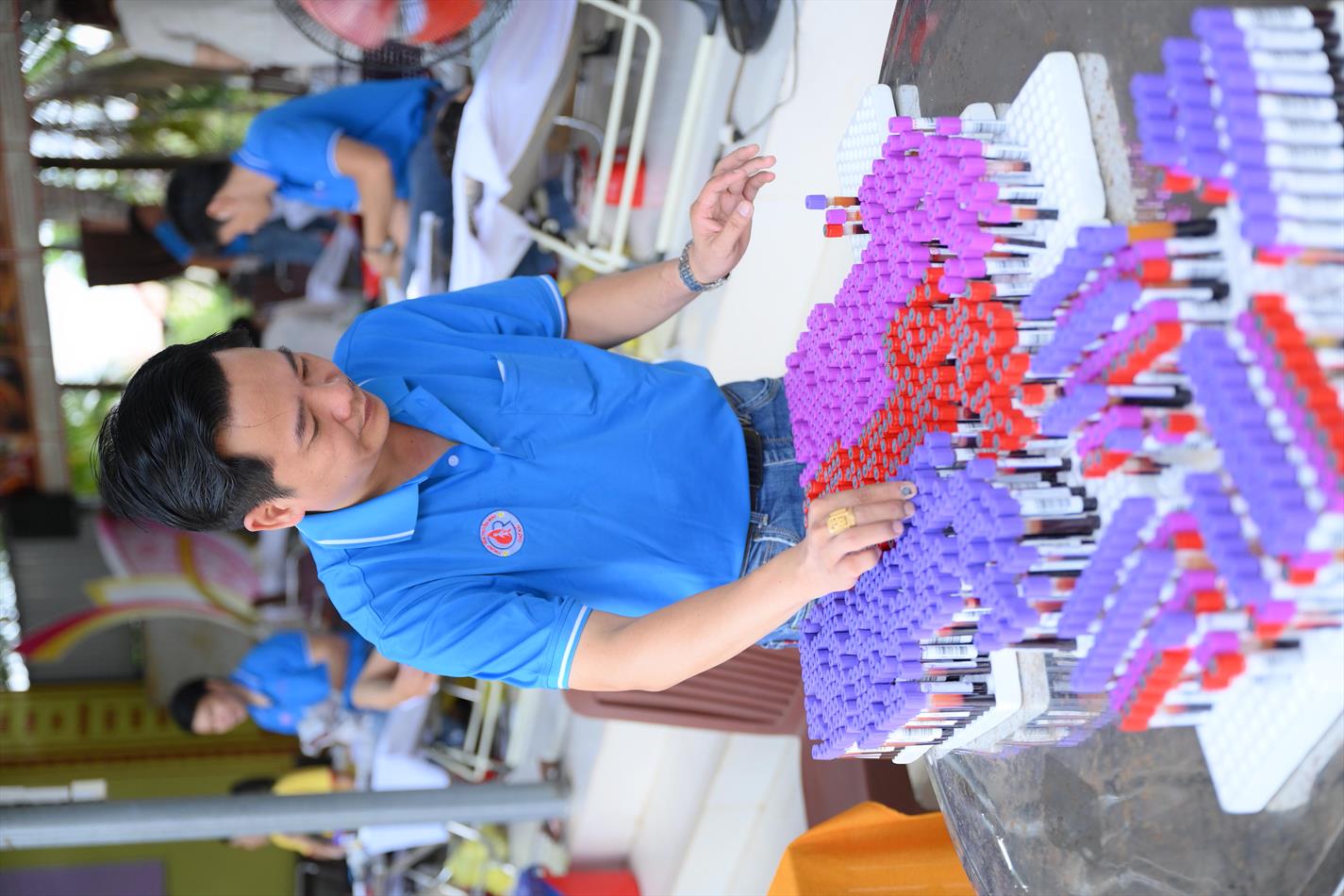 6 HIẾN MÁU TƯƠI ĐẸP 6 HIẾN MÁU TƯƠI ĐẸP